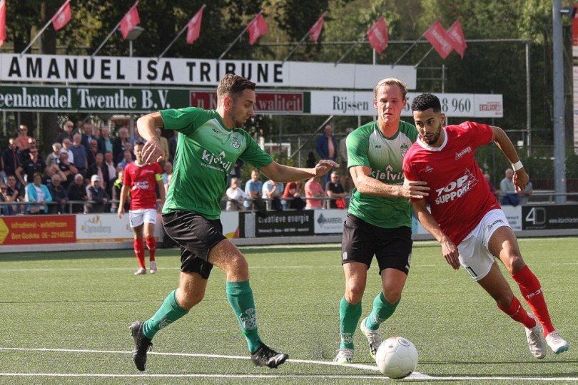 Foto bij Excelsior'31 zet Heino in de tweede helft opzij (3-0)