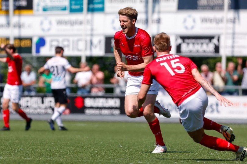 Foto bij Excelsior'31 na bizarre ontknoping kampioen Vierde Divisie