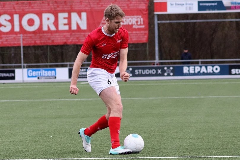 Foto bij Excelsior'31 vloert HBC door twee late treffers van Rick Hemmink (2-3)